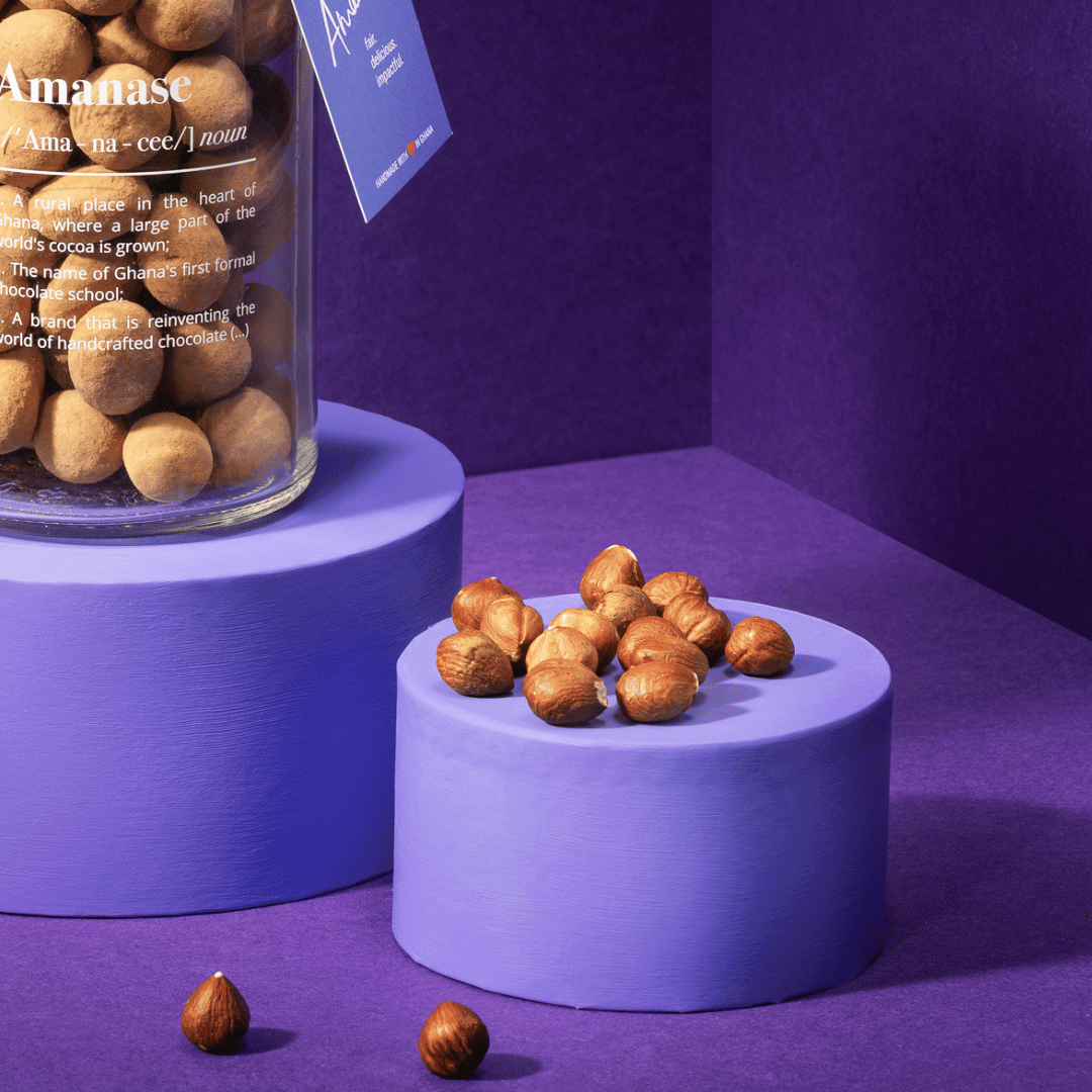 Amanase Vegan Fair Handmade Organic Haselnuts in Dark Chocolate
